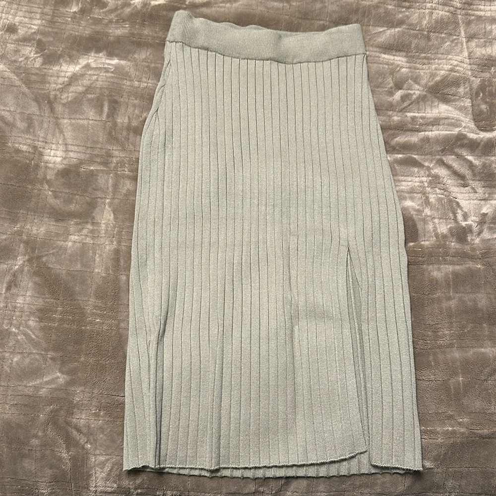 Abercrombie mint green cotton midi skirt